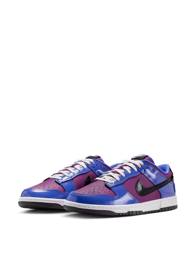 Dunk Low SE sneakers