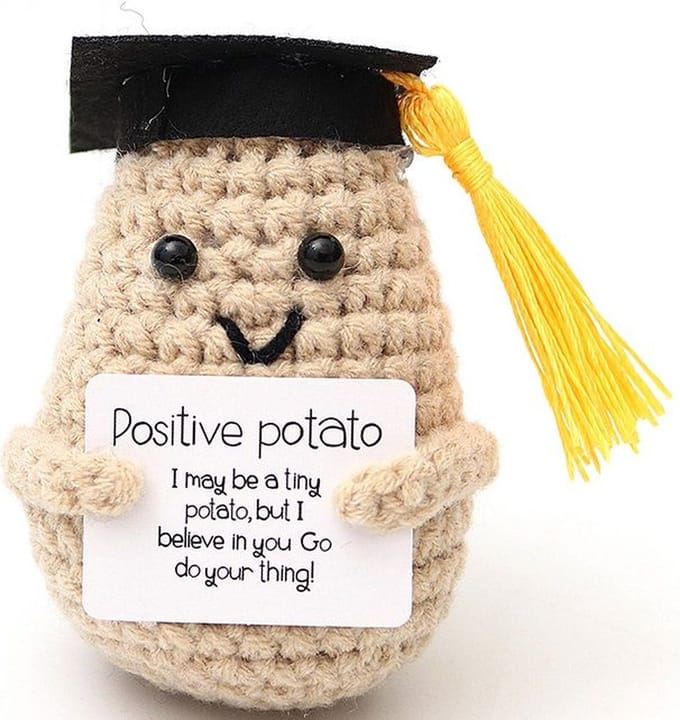 Positive Student- Positive Potato - Positieve Vriendjes - 7cm - Cadeau Artikel - Geslaagd - Afstuderen