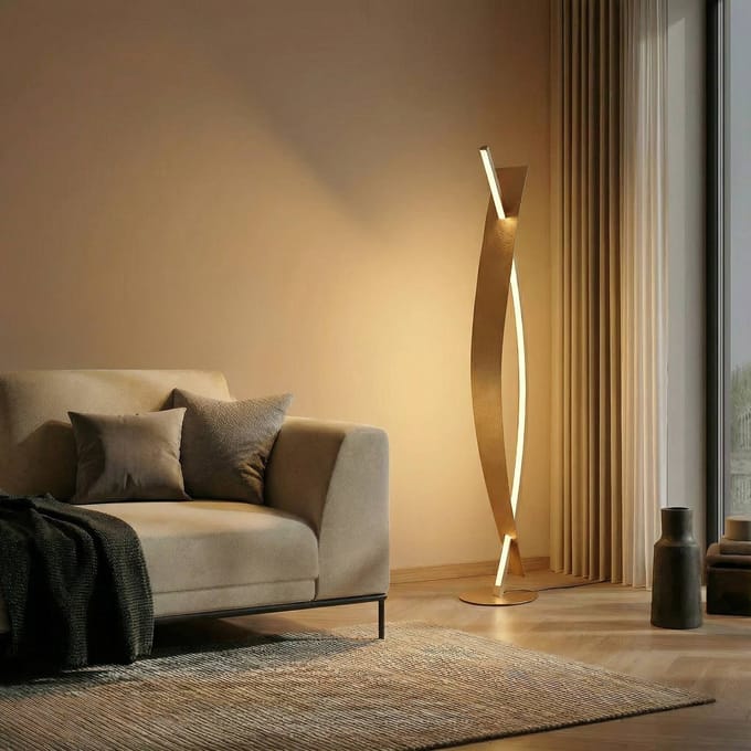 Lucande LED vloerlamp Marija, goudkleurig, dimbaar, 140 cm