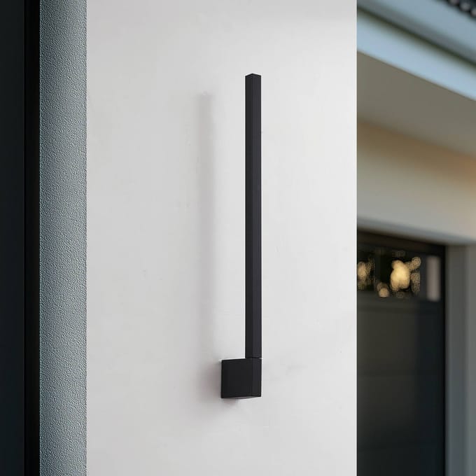 Lindby LED wandlamp Neano, 60 cm, zwart, metaal, IP54