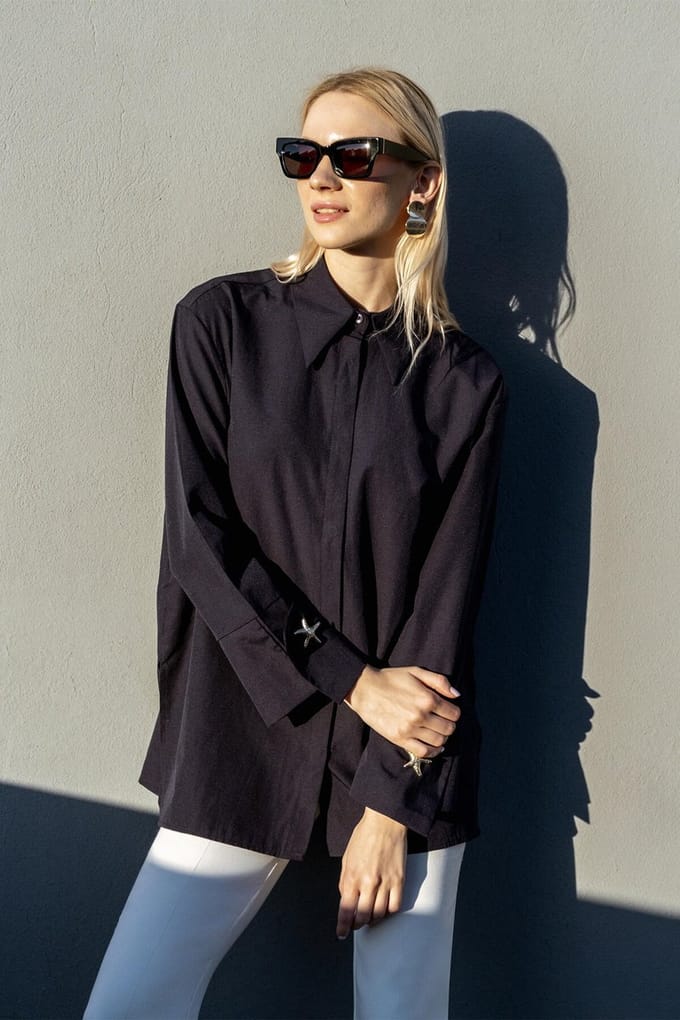 Touché Privé - Poplin blouse met brede manchetten - Marine - Dames