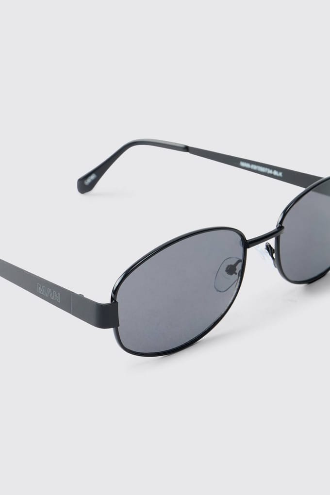 Man Slim Oval Sunglasses with Tinted Lenses | Black