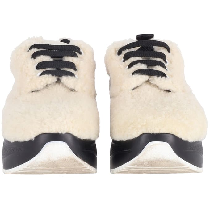 Celine Levering Schapenvacht Platform Sneakers in Crème Wol