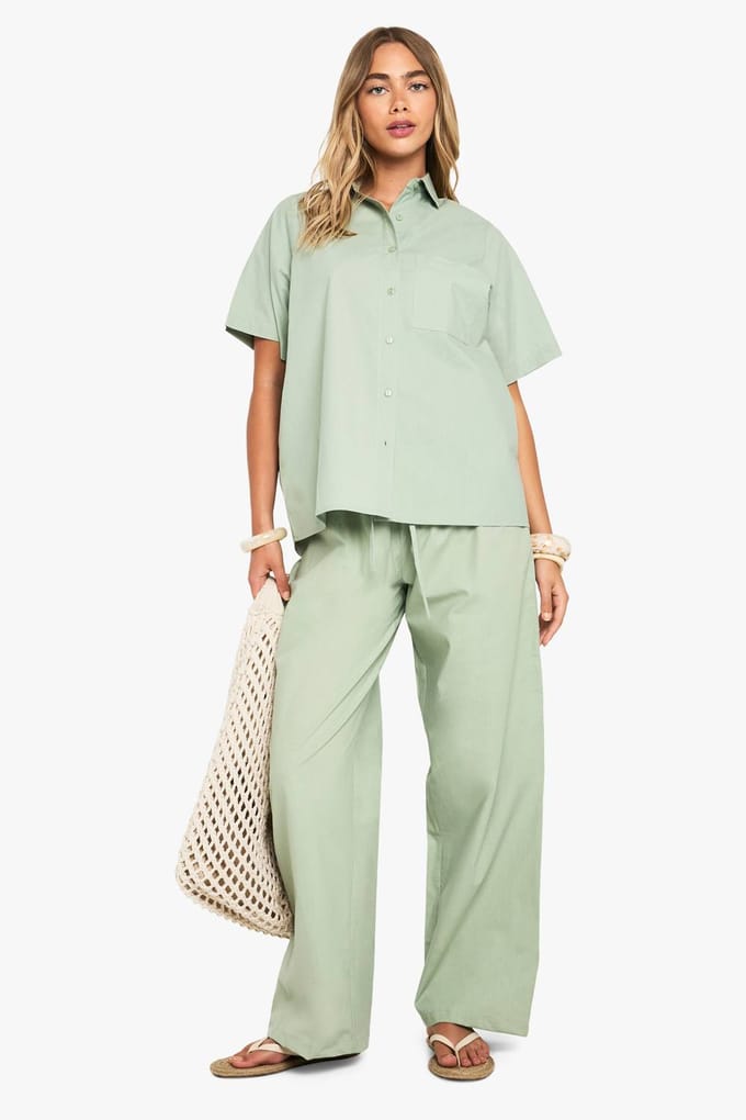 boohoo Dames Katoenen poplin kortmouwenoverhemd | Sage | Maat: 8