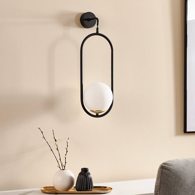 IGON Moderne Zwarte Wandlamp - 1 lichtpunt, E14