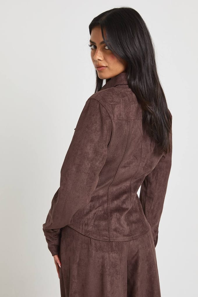 boohoo Dames Nep Suede Shirt met Tailleband | Chocolate | Maat: 12