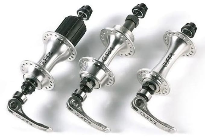 Gtr Road 8-10s Achternaaf Zilver 36H / 9.5 x 130 mm