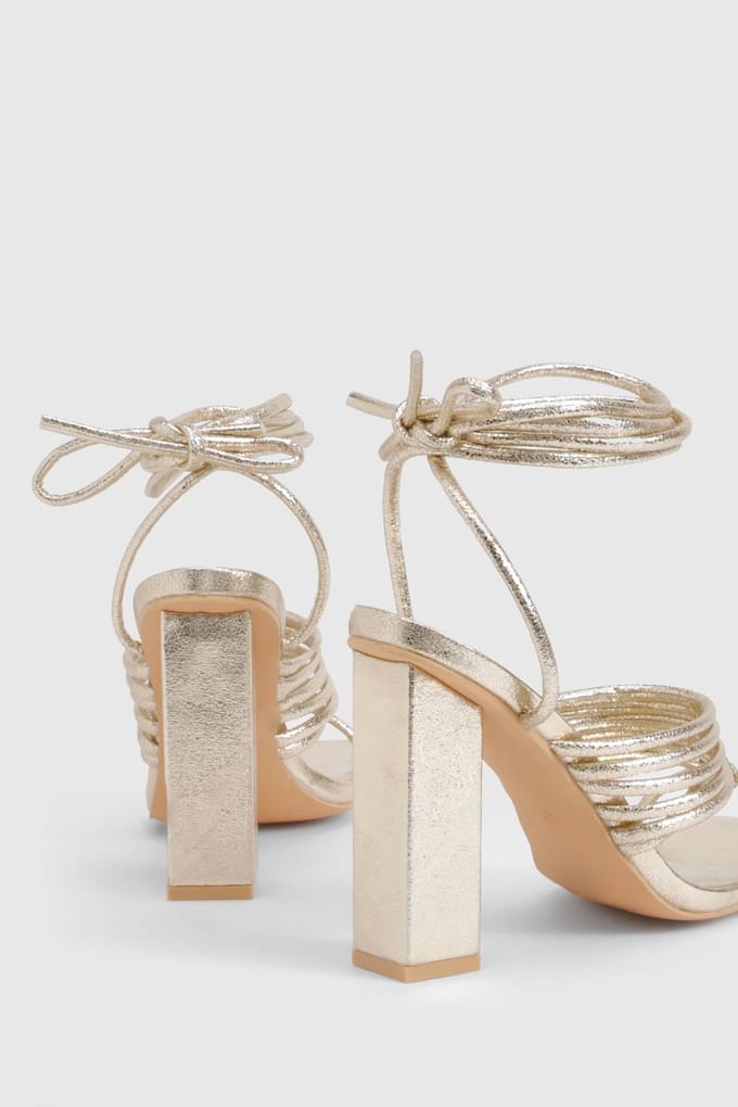 boohoo Dames Multi Strap Block Heel Tie Up Sandals | Goud | Maat: 37