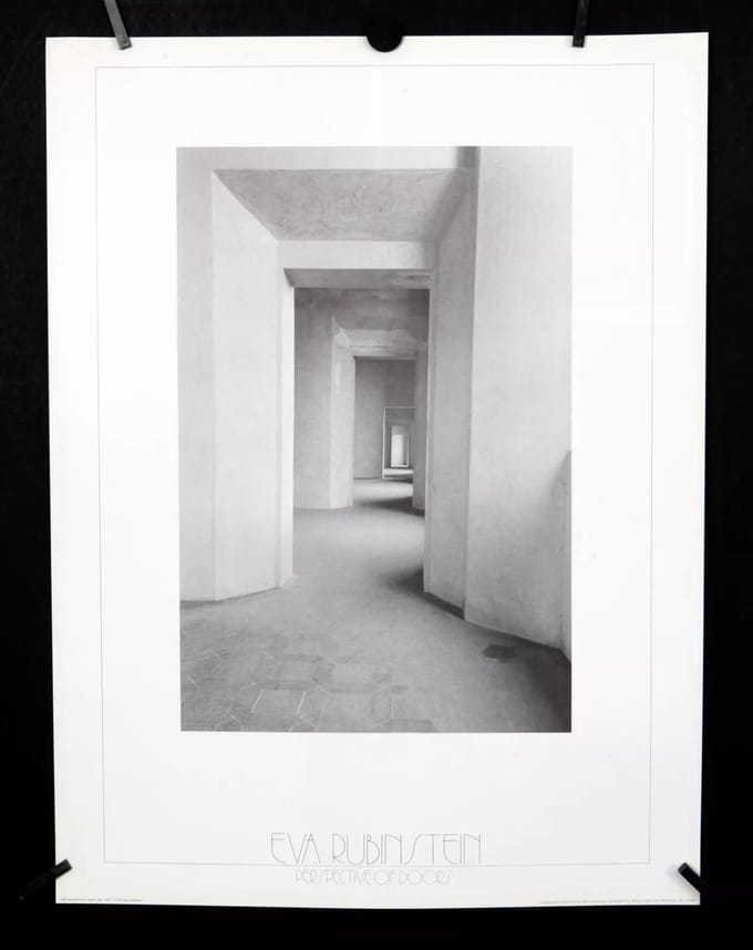 Poster - Perspective of Doors - Eva Rubinstein - Zwart/Wit - Jaren 80 - 45x60 cm