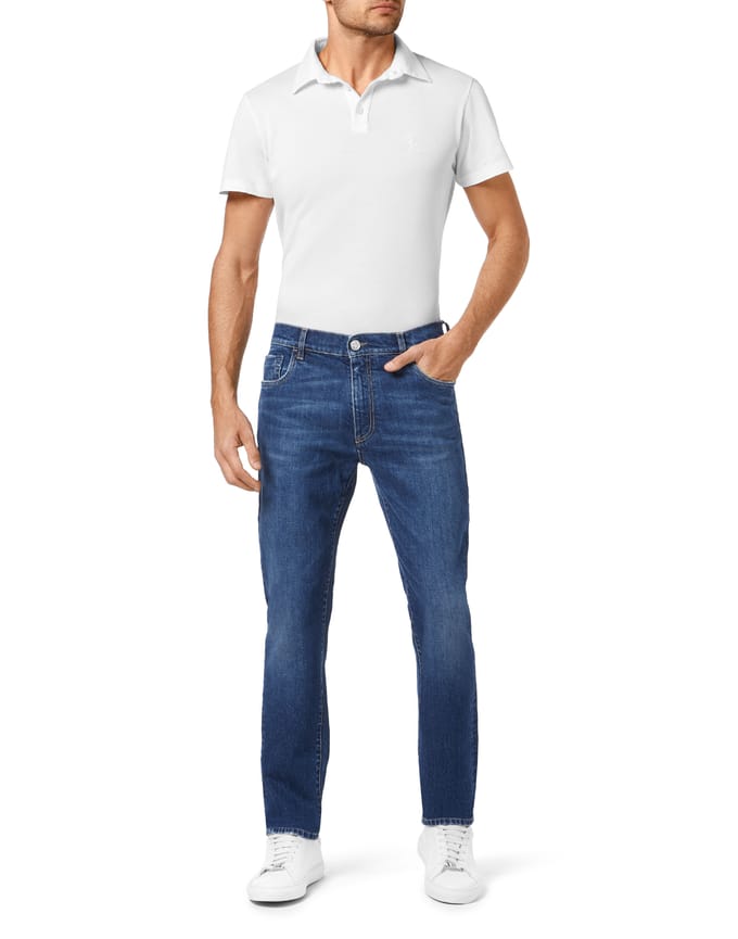 Jeans Recht Model
