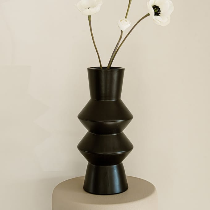 Indore Home - Vaas Evi - Bloemenvaas - Woonkamer decoratie - angular - Vaas Zwart - Large
