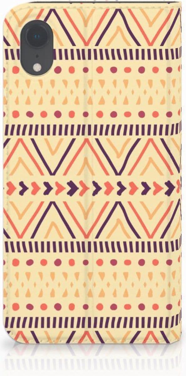 Apple iPhone Xr Hoesje met Magneet Aztec Yellow
