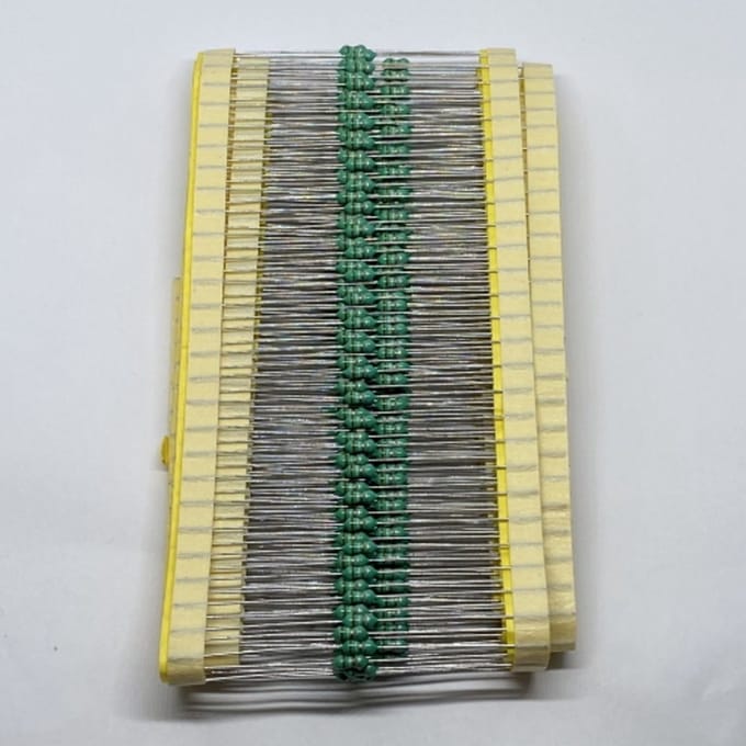 Inductor, Spoel, RF Choke, Axial, 3,9 µH, 263 mA, ± 5% 3mm, 20 stuks