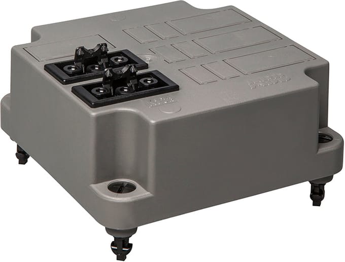 ABB 3640 Afdekking Met Dubbele 3-Pool Connector Gerecycled - 1SPA007131F9515