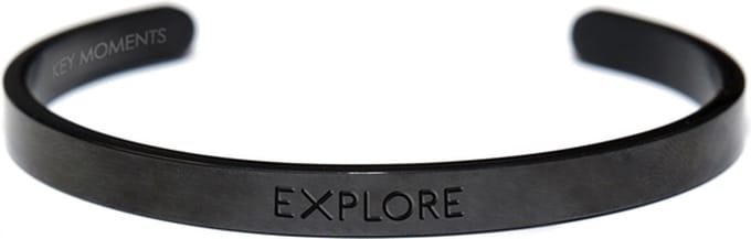 Key Moments for Men 8KM-BM0003 - Stalen open bangle met tekst - Explore - One-size - Zwart