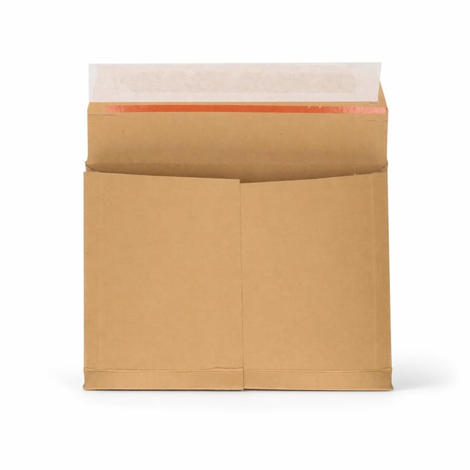 Inpakr Envelobox - 180 x 150 x 30 mm - Bruin Massief Karton - Zelfklevend - 50 Stuks