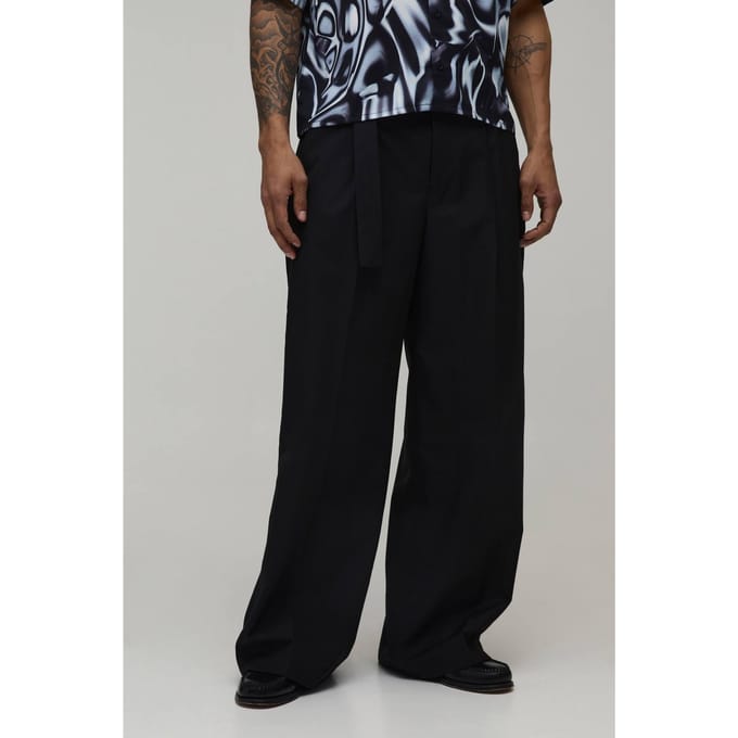 Wijde Pasvorm Geplooide Pantalon Met Riem En Tailleband | Black | Size 32