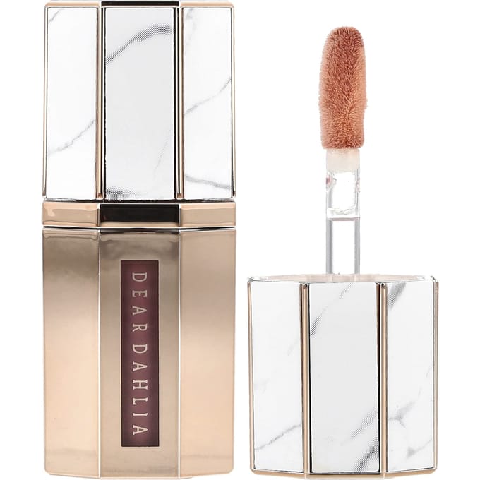 Chère Dahlia, Paradise Dream Velvet Lip Mousse, Rouge à lèvres teinté, Bouton, 6,5 ml (0,21 fl oz) beige