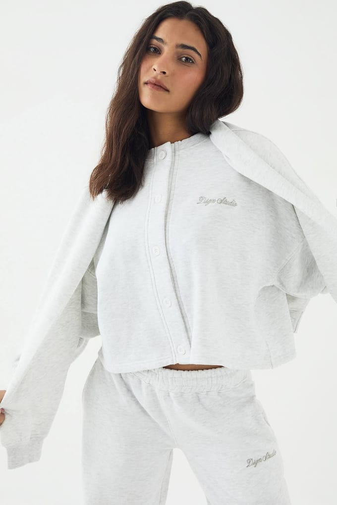 Dames DSGN Studio Doorknoop Cardigan Sweatshirt | Asgrijs | Maat: Medium