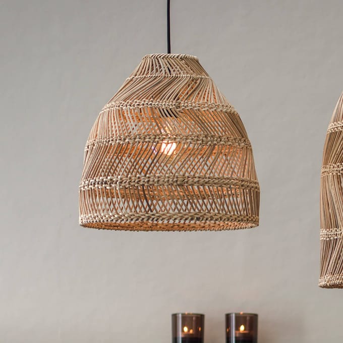 PR Home Buiten hanglamp Maja, rotan, Ø 36 cm, stekker, IP44