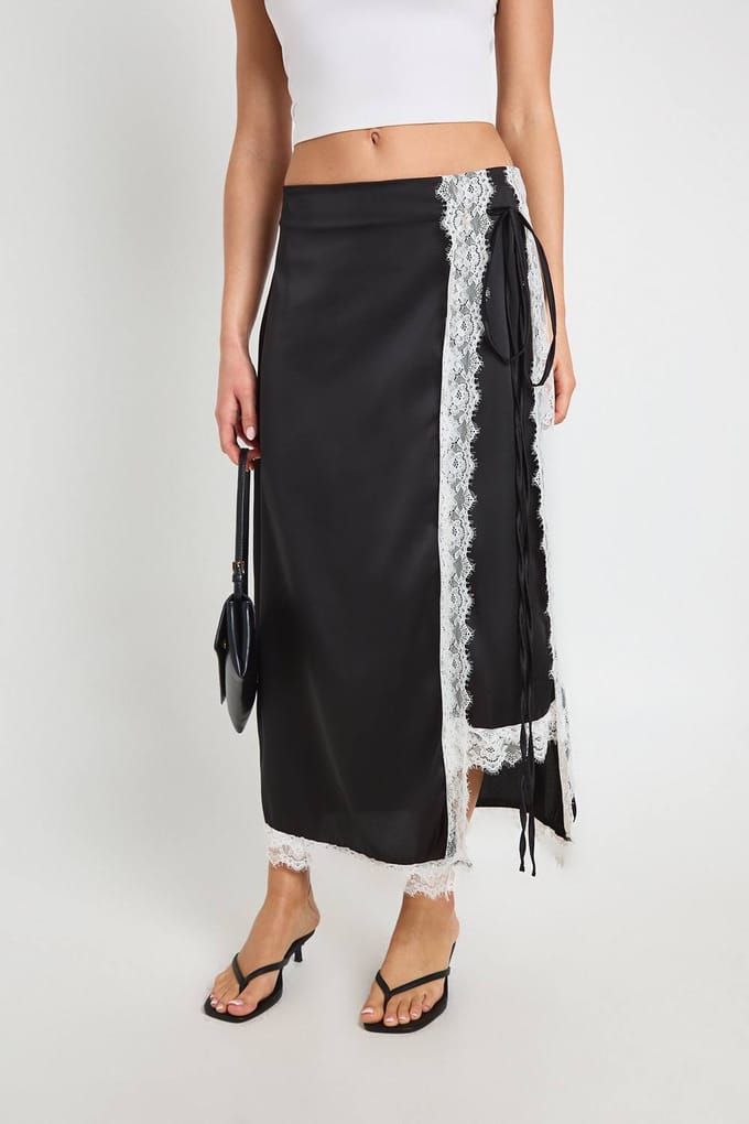 boohoo Dames Satijnen Midaxi Wikkelrok Met Kanten Bies | Zwart | Maat: 36