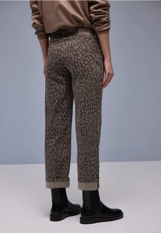Straight Legs jeans