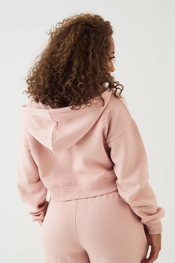 Dames DSGN Studio Badstof Applique Boxy Crop Hoodie met Rits | Lichtroze | Maat: Medium