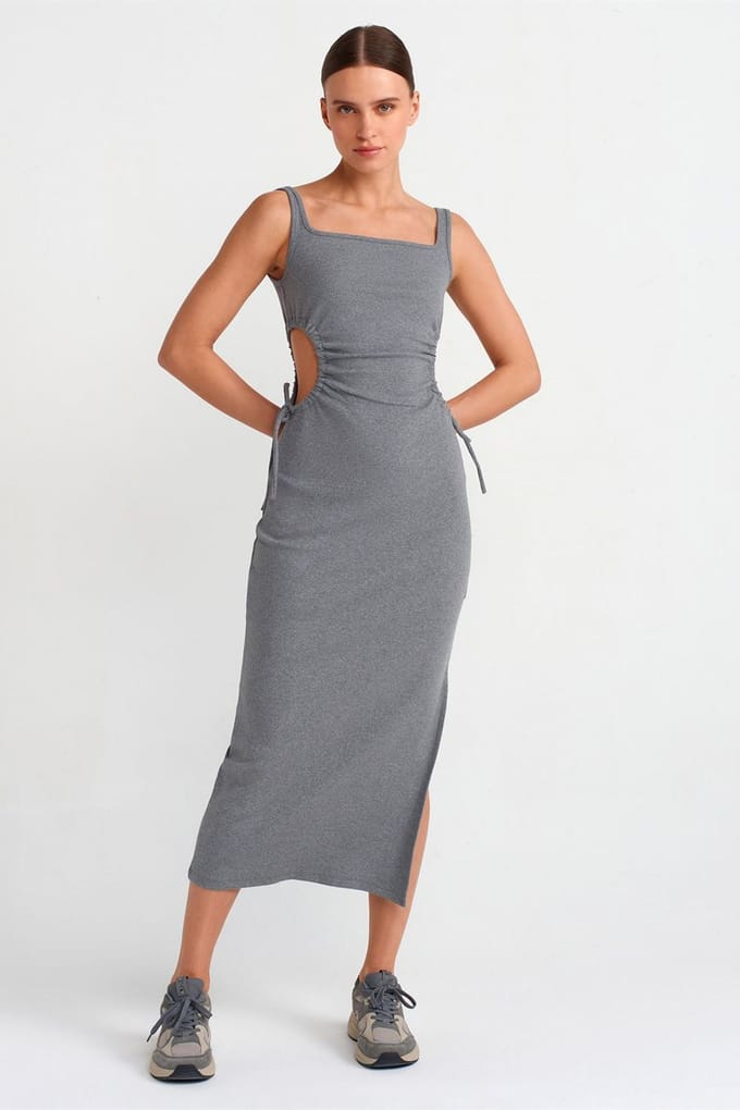 Mouwloze Bodycon Midi Jurk Met Uitsnijding
