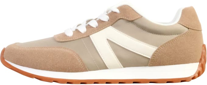 Sneakers met veters