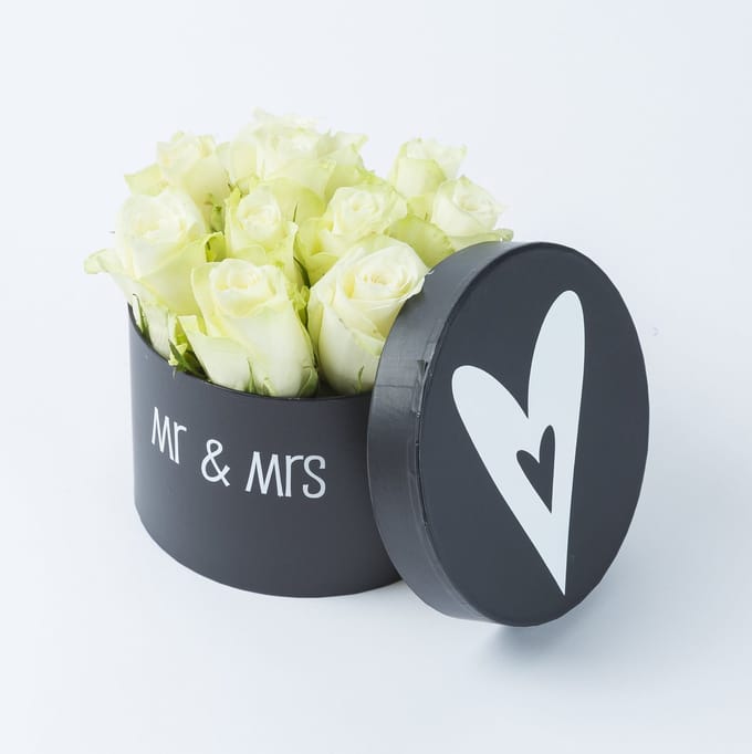 BloomKado | Rozentaartjes | Mr & Mrs | Vrolijk huwelijkscadeau