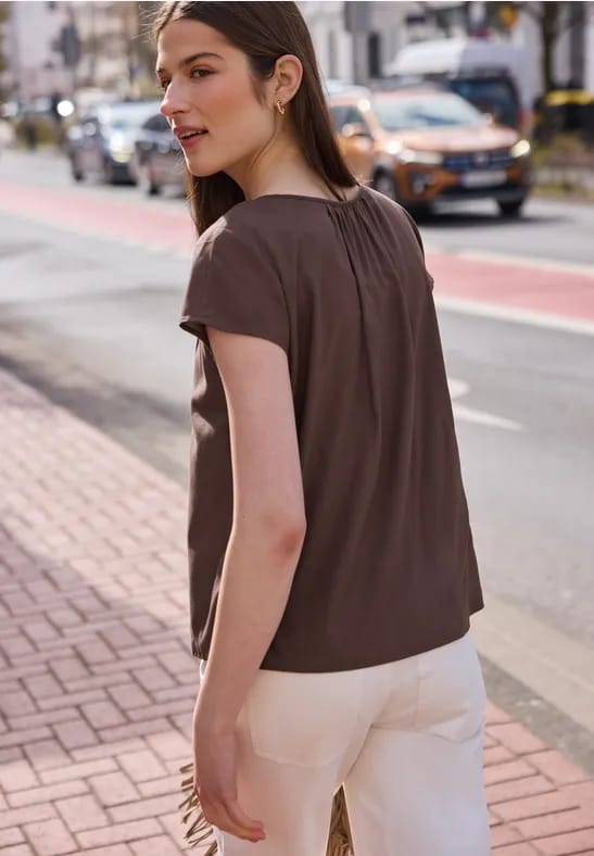 Blouse met losse schouders en gespleten hals