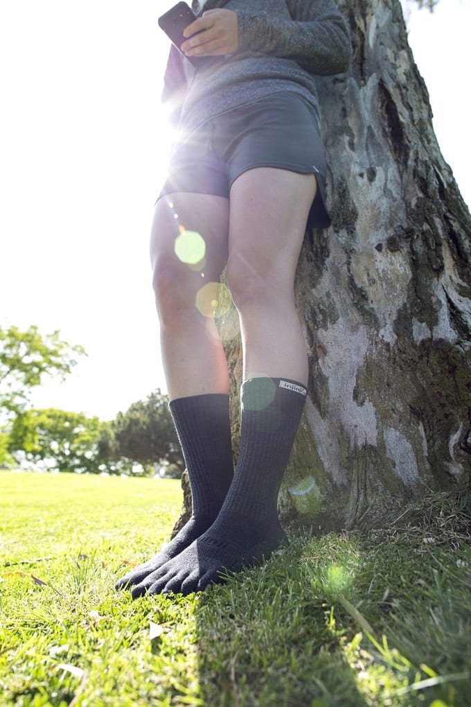 INJINJI | Trail Midweight Crew Granite (Maat - M) | Teensokken