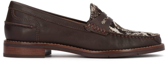 Brown flat shoes with patterned insert