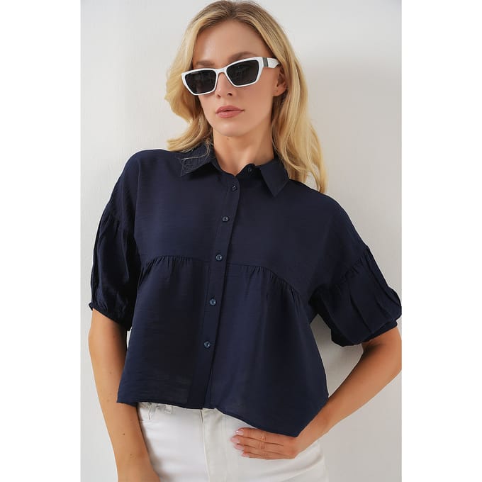 Losse Cropped Overhemd met Knopen en Shirtkraag