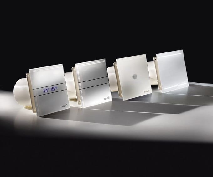 Ventilator met Timer en Glazen Front - Stille Luchtverplaatsing tot 115 m3/h