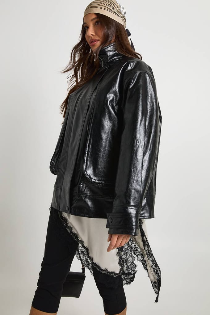 boohoo Dames Bomberjack van namaakleer met teddyvoering | Black | Maat: 10