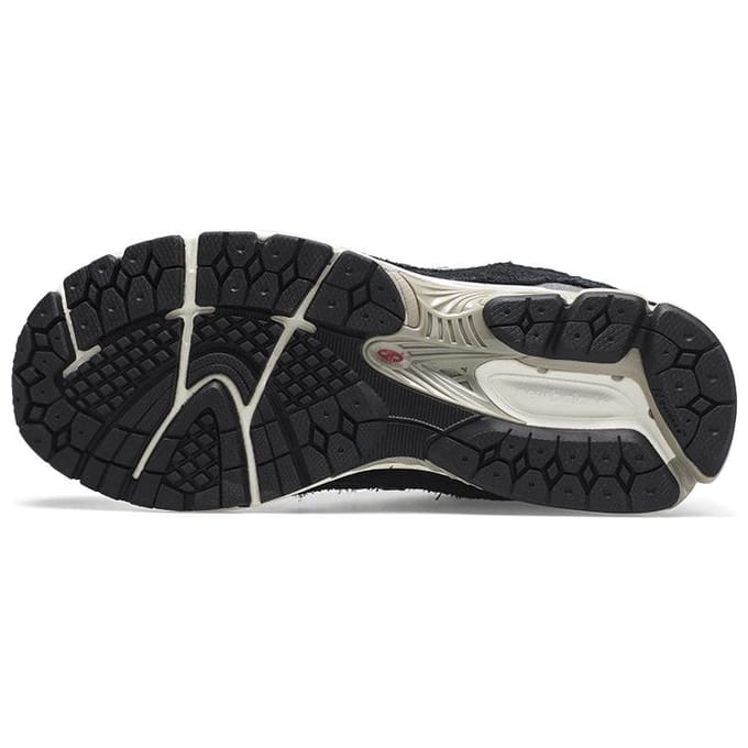New Balance 2002R Protection Pack Black Grey