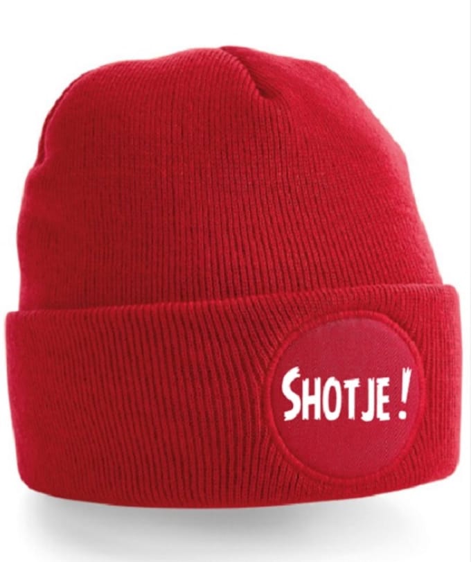 Muts met tekst Shotje *Rood