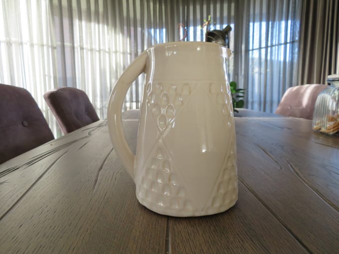 Mooie Vaas / Kan - Creme - 22 cm - Nostalgie