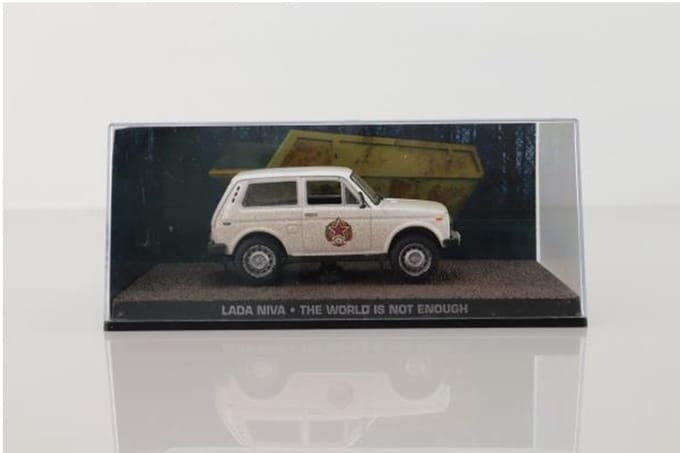 James Bond; Lada Niva; The World is Not Enough; #116
