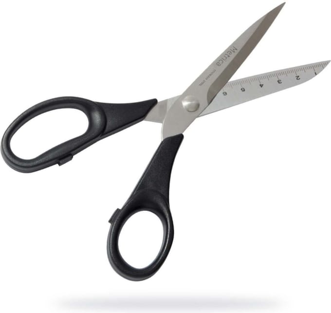 Premax Naaischaar met centimer markering 19cm.