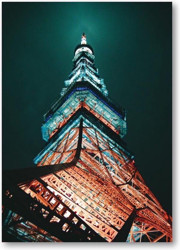 Tokiotoren (Tokyo Tower) at Night - Low Angle - A4 Poster Staand - 21x30cm -