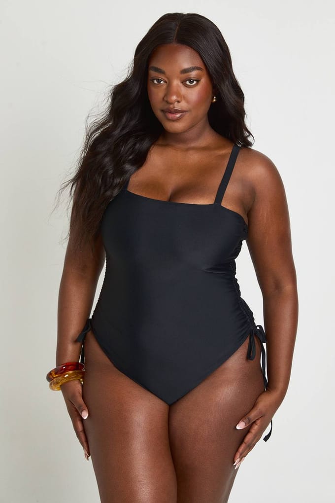 boohoo Dames Plus Buikcontrolerende Badpak Met Gerimpelde Zijkant | Zwart | Maat: 56