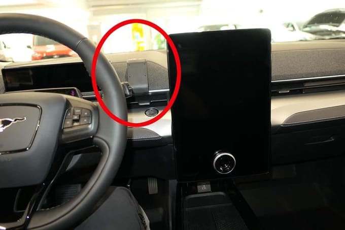 Brodit ProClip houder geschikt voor Ford Mustang Mach-E 2020 - Center mount