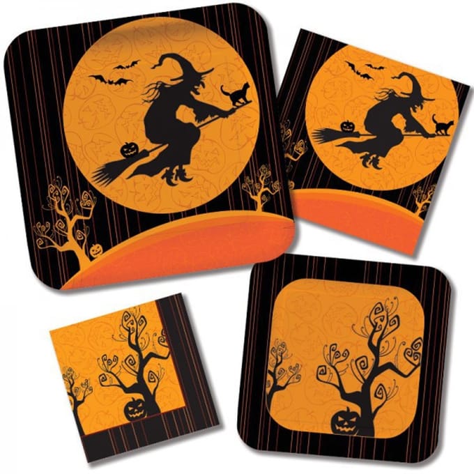 8 kleine papieren bordjes Witch's Ride