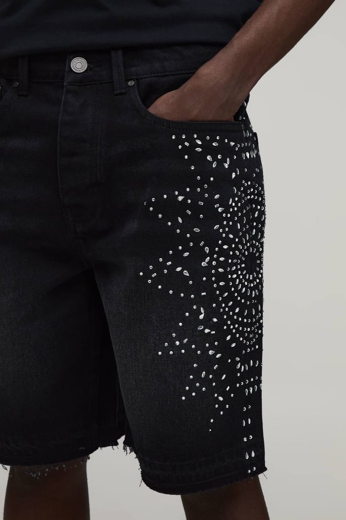 Relaxed Denim Shorts Met Strassteentjes En Ruwe Zoom | Washed Black | Size 34