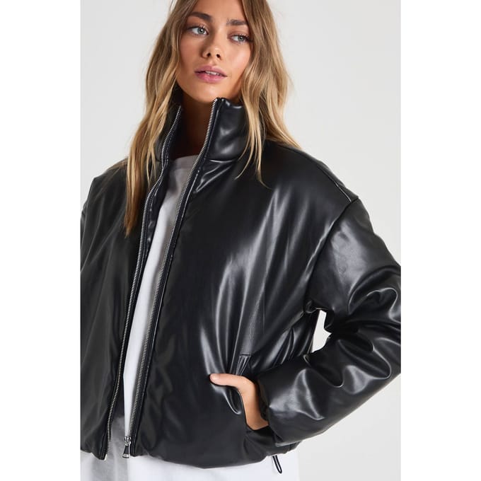 boohoo Dames Bomberjack met trechterhals in imitatieleer | Black | Maat: 14