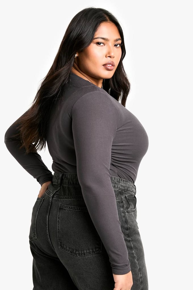 boohoo Dames Plus Dubbele Laag Geruched Lange Mouwen Top | Charcoal | Maat: 16