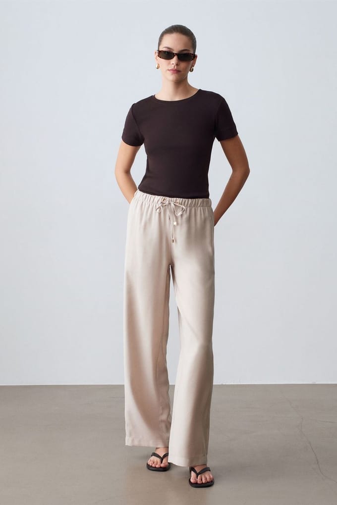 Brede Pantalons Met Elastische Touwsluiting Taille