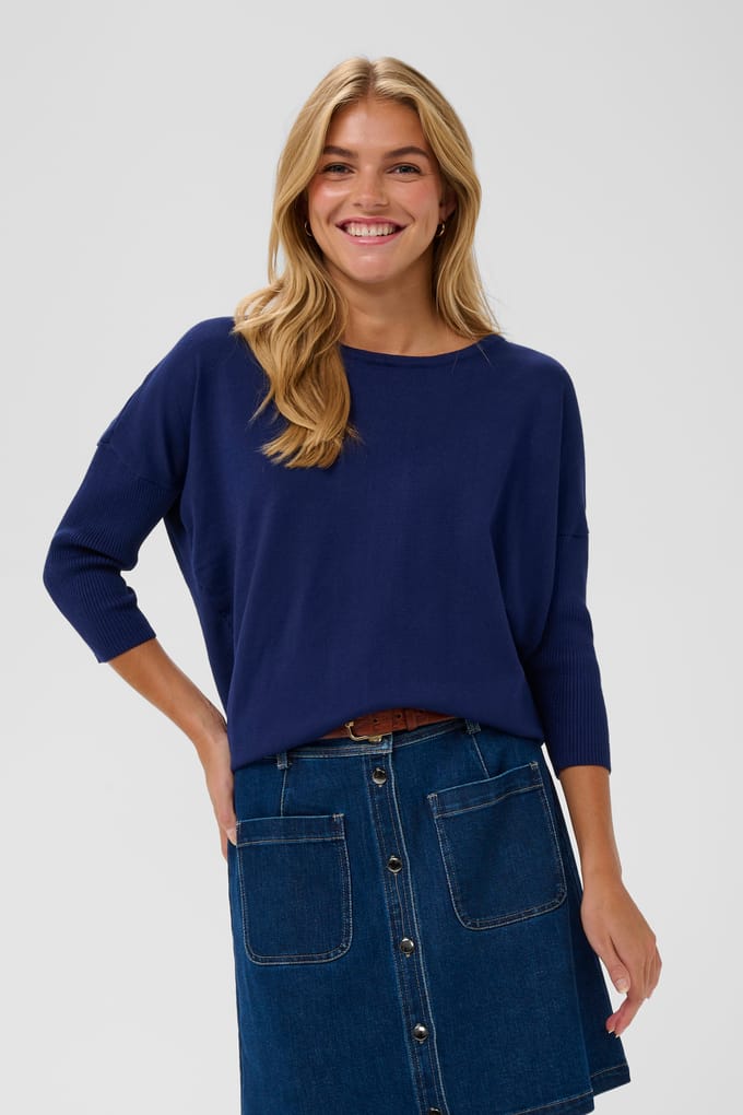Saint Tropez A2561, MilaSZ R-Neck Pullover Dames Trui - Navy Peony